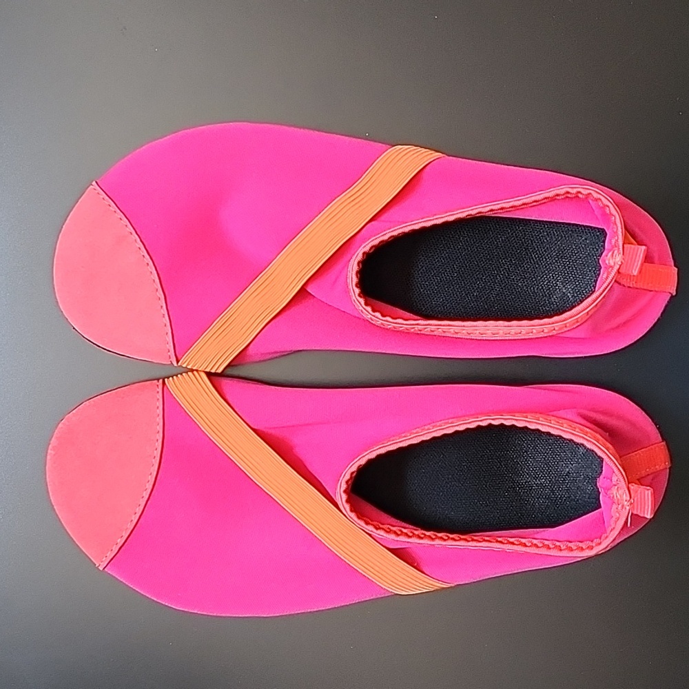 Fitkick shoes, pink/orange, size medium